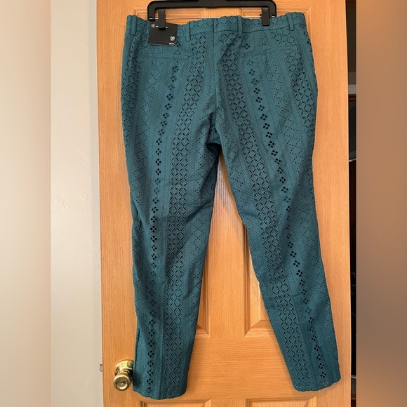 International Concepts Eyelet Pants in Island Breeze  NWT - Picture 12 of 13